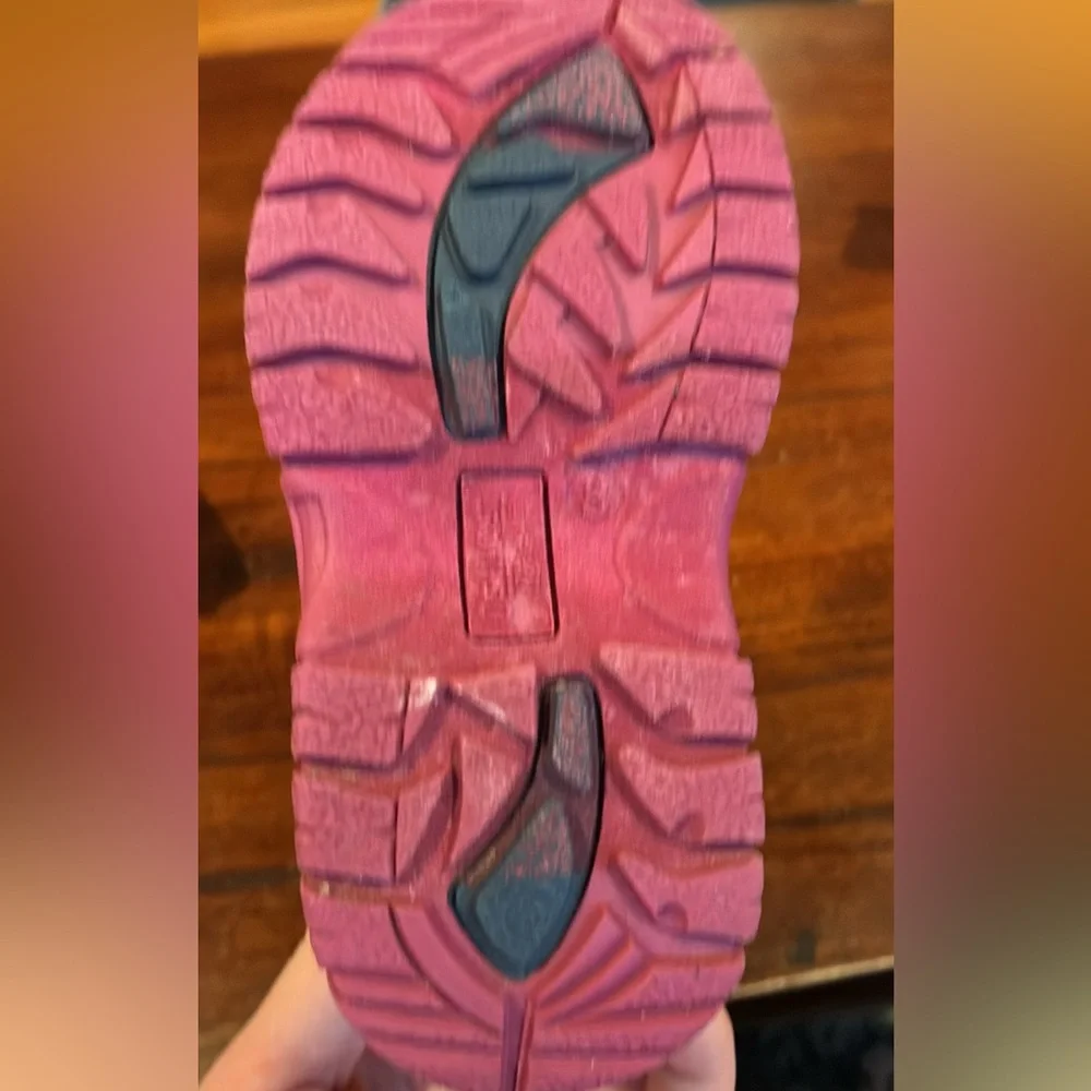 OskKosh B’gosh Pink and Blue Winter Boots toddler size 8